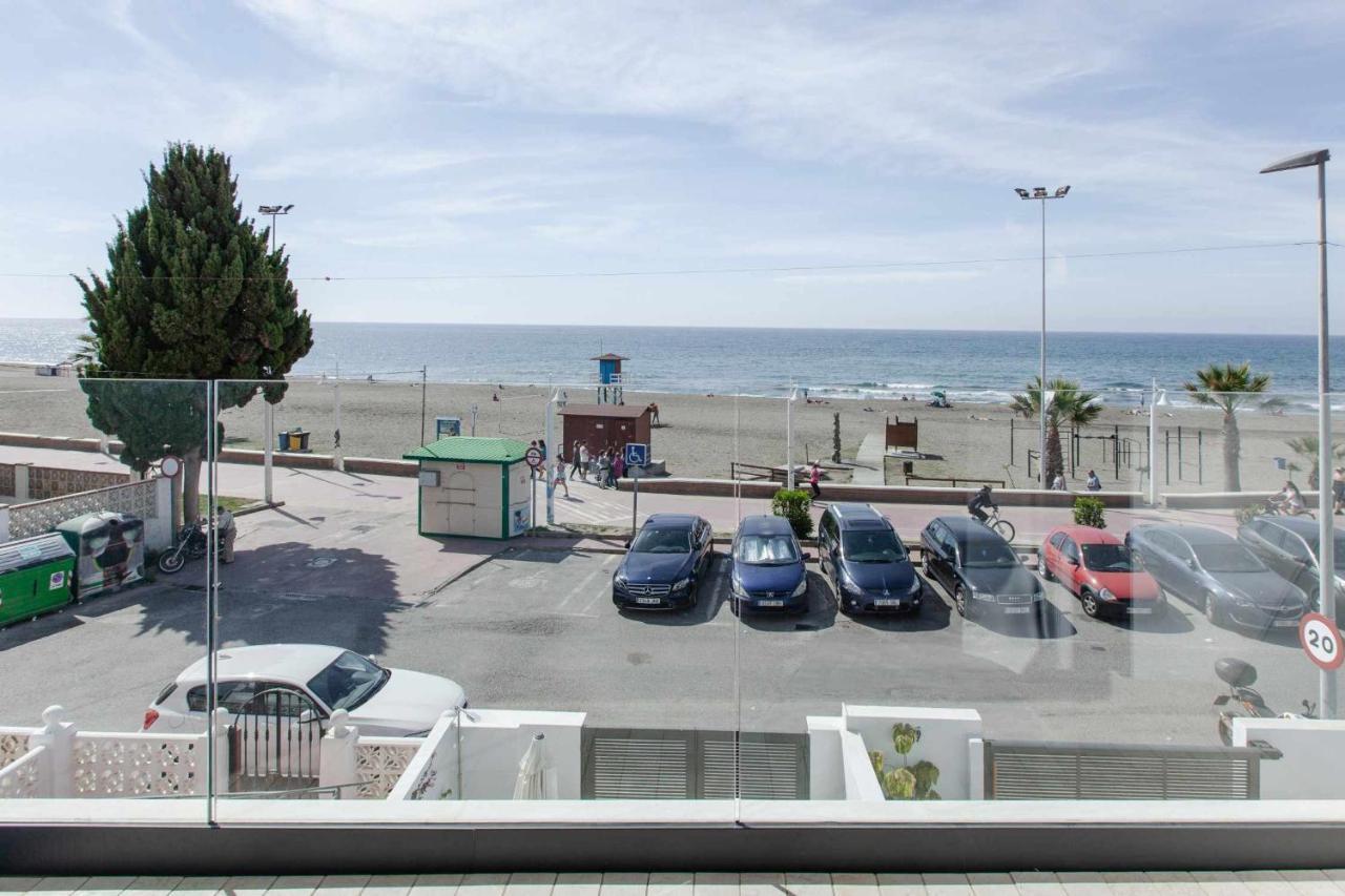 فيلا Rincon Del Mar Watch Waves Roll In From The Lavenderfringed Balcony رينكون ذي لا مْبيكتوري المظهر الخارجي الصورة